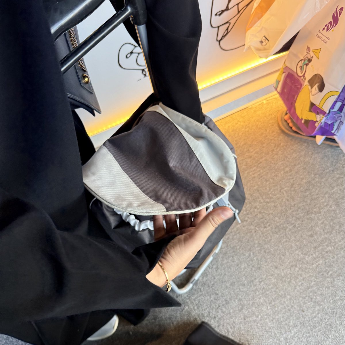 نـوف tweet media