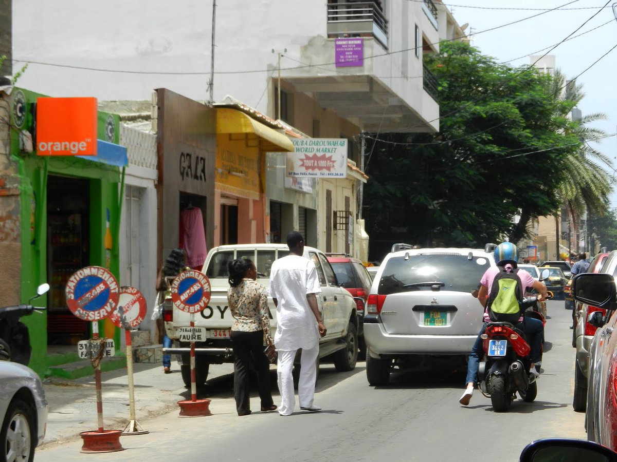 LayeSeckSeckFCB's tweet photo. ‼️ Dakar Plateau : La Rue Félix Faure S’appelle Désormais Rue Serigne Babacar Mansour Sy .

Buur News 🗞️ https://t.co/Ab2ZIA7zch
