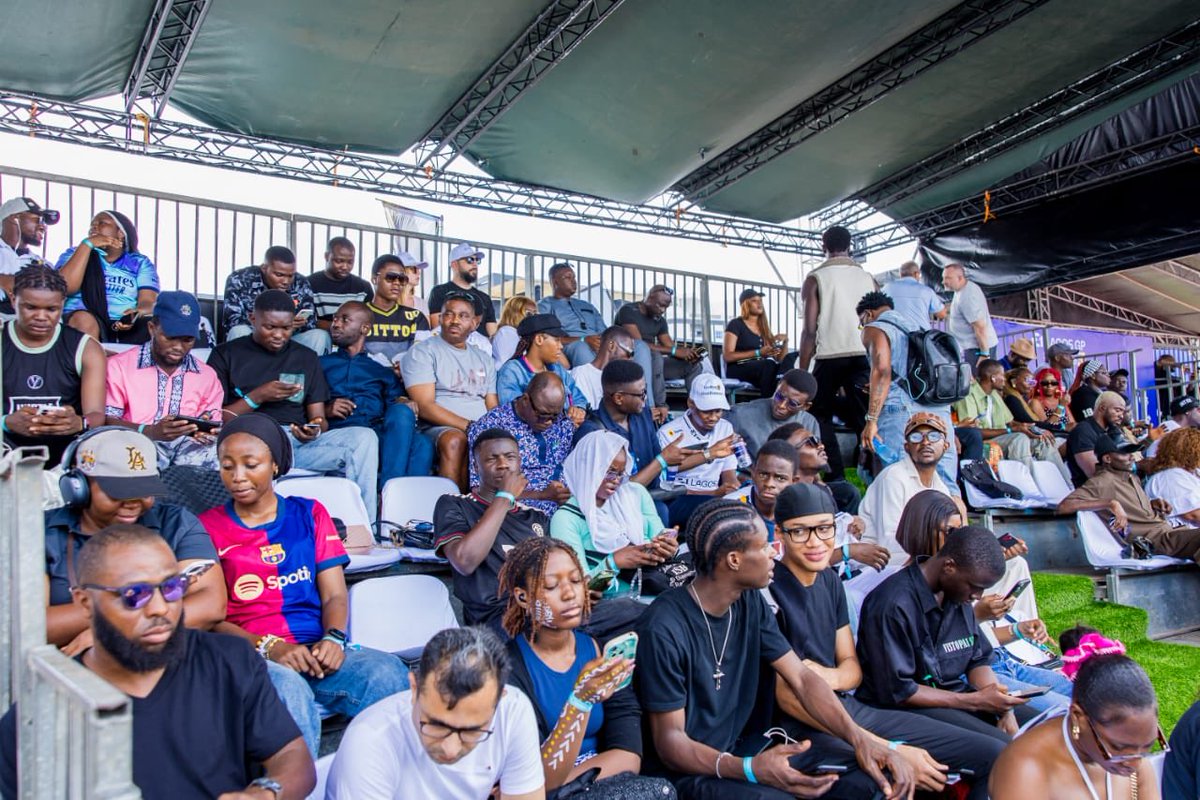 OneJoblessBoy's tweet photo. Lagos !! 

Yesterday was just a warm-up. Today, Lagos becomes the race capital of Africa. 

Big ups to @FirstBankngr for powering this E1 Lagos Gp.

#FirstBankE1Finale https://t.co/1LnMlr5qdK