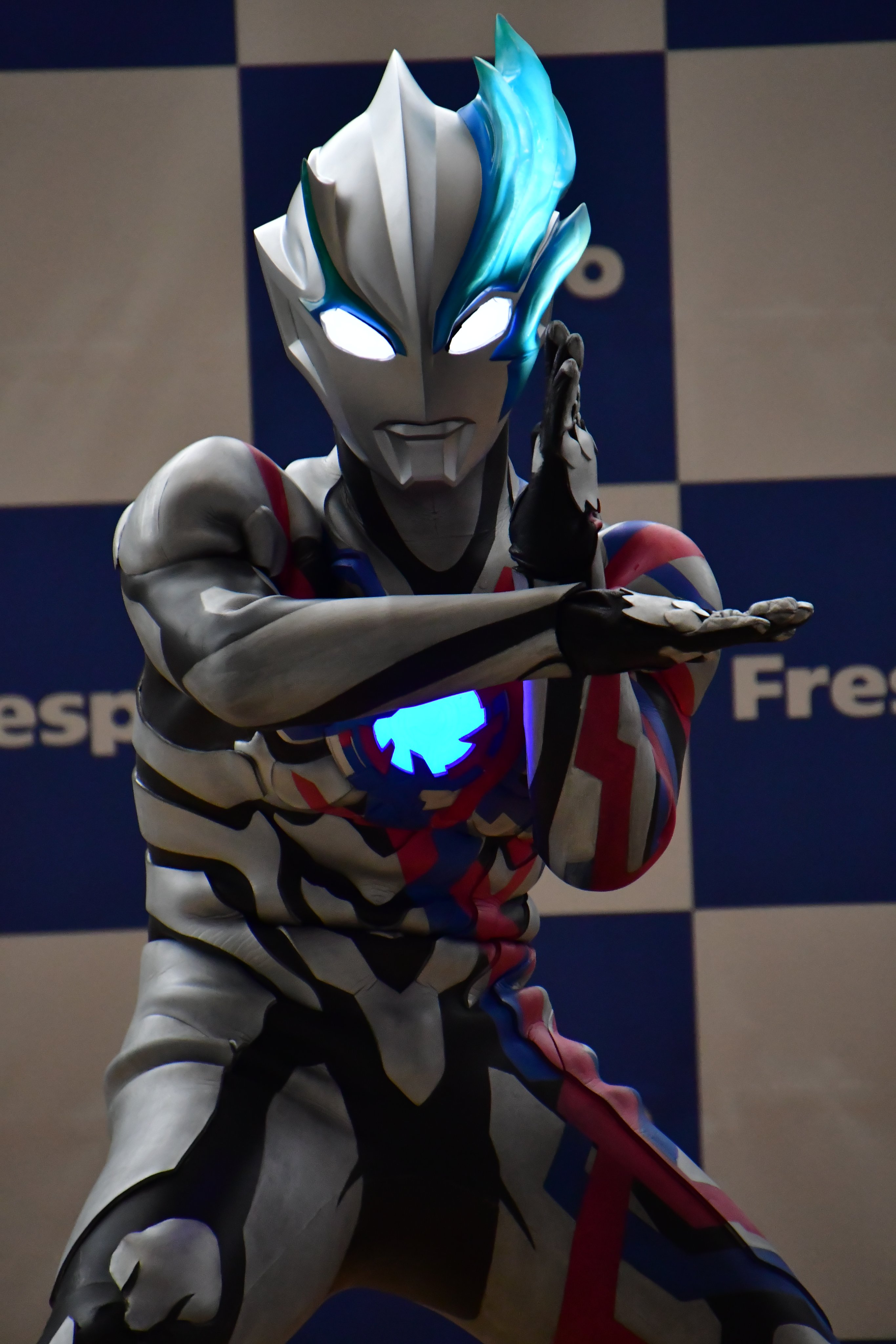 ウルトラマンブレーザー S.H.Figuarts ウルトラマンブレーザー | 魂ウェブ