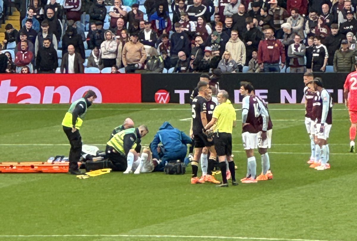 Not a foul though ref, yeah?

#AVFC
