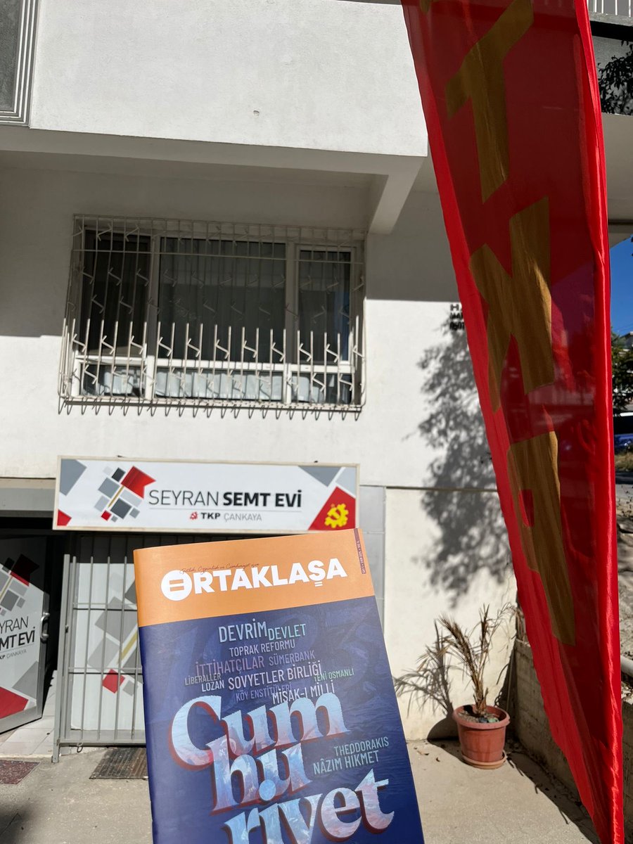 #Ortaklaşa dergisi okurlarıyla buluştu! "Eşitlik, Özgürlük ve Cumhuriyet için..." sloganıyla çıkan dergiye semt evimizden ulaşabilirsiniz!

<a href="/dergiortaklasa/">Ortaklaşa Dergi</a>