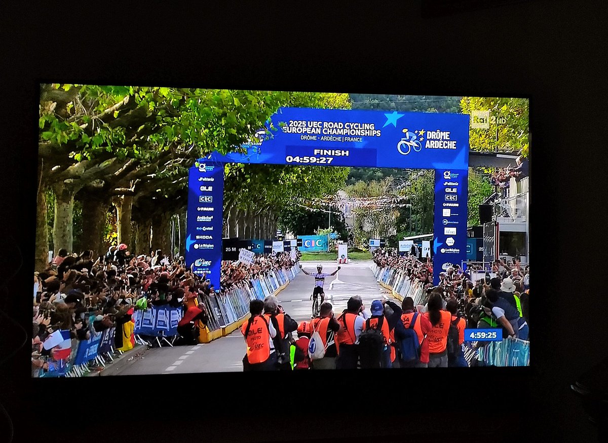 enzomongelli's tweet photo. World Champion, European Champion,only CHAMPION. It's always Tadej Pogacar! 🚵‍♂️🇪🇺 https://t.co/OyGGqrQK4a