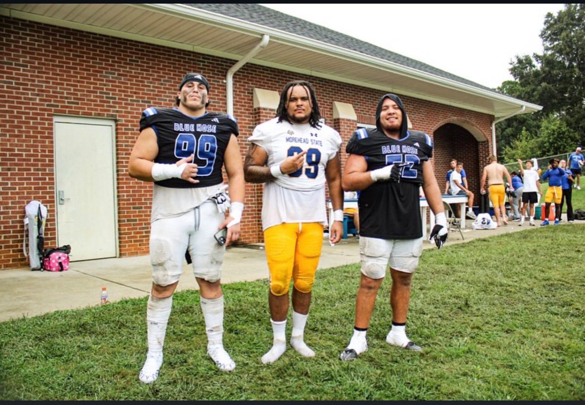 Beautiful part of the game is watching former teammates suite up against each other and perform. Proud of these young men. Love you boys 🙏🏽

#Rushmen #KnockBack #D1 <a href="/Rjpsecond/">robert porter</a> <a href="/OFAlex2/">Alejandro Tovar</a> <a href="/JourdynGraham/">Jourdyn Graham</a>