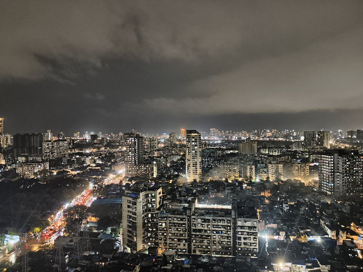Sagarmangukiya4's tweet photo. They gave us the best hostel when we’re about to leave—classic timing 🙇
Here are some views from my room and terrace❤️
All worth it!
#sion
#ltmmc
#medx https://t.co/Yu21ba1DiB
