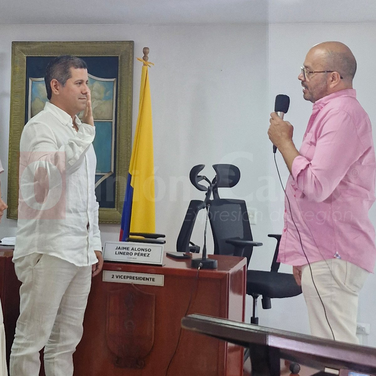 #AEstaHora Con 18 votos fue elegido el concejal Efraín Lozano como presidente del Concejo Distrital de Santa Marta para la vigencia 2026. 

<a href="/by_vicro500/">Victor Rodriguez Fajardo</a> <a href="/ElCallejeroSM/">El Callejero se la pilla primero</a> <a href="/concejodestamta/">Concejo Santa Marta</a> <a href="/Efrainlozanodh1/">Efrain Lozano Dueñas</a>