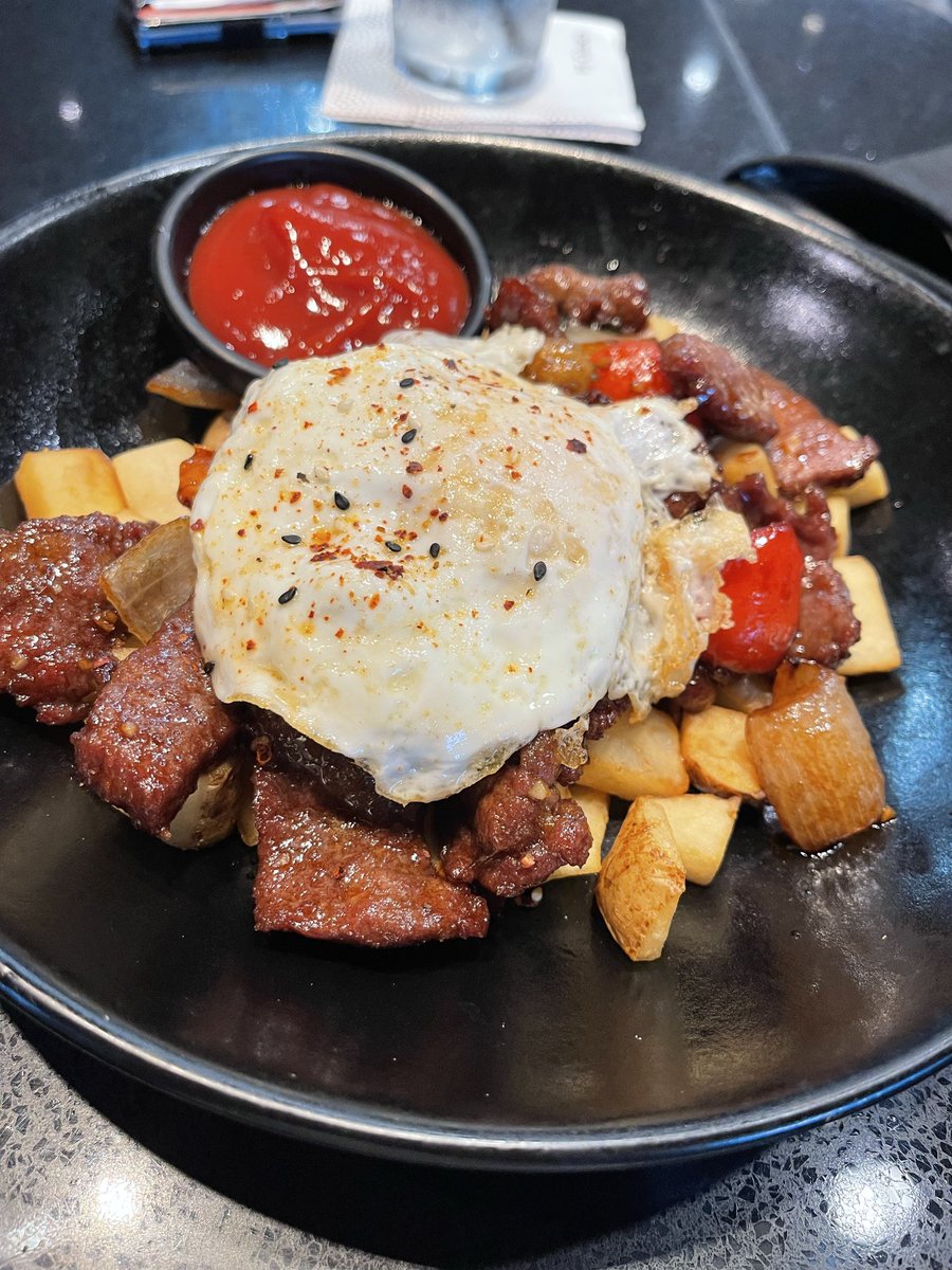 That airport P.F. Chang’s breakfast menu hits different.
