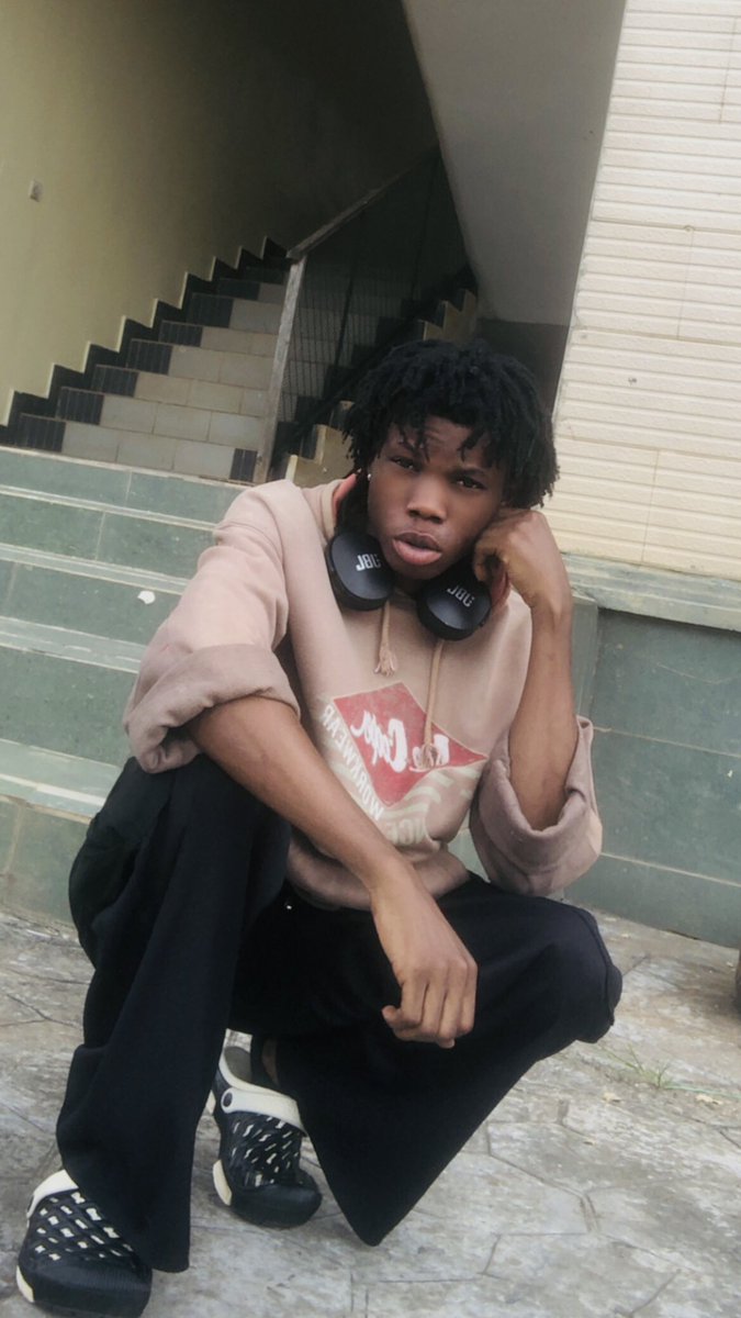 poshaureus's tweet photo. 🌟🫶Yo Happy Sunday fame
New #freestyle 🎶dropping tomorrow
#freestyler #music https://t.co/jMKpySEDVy