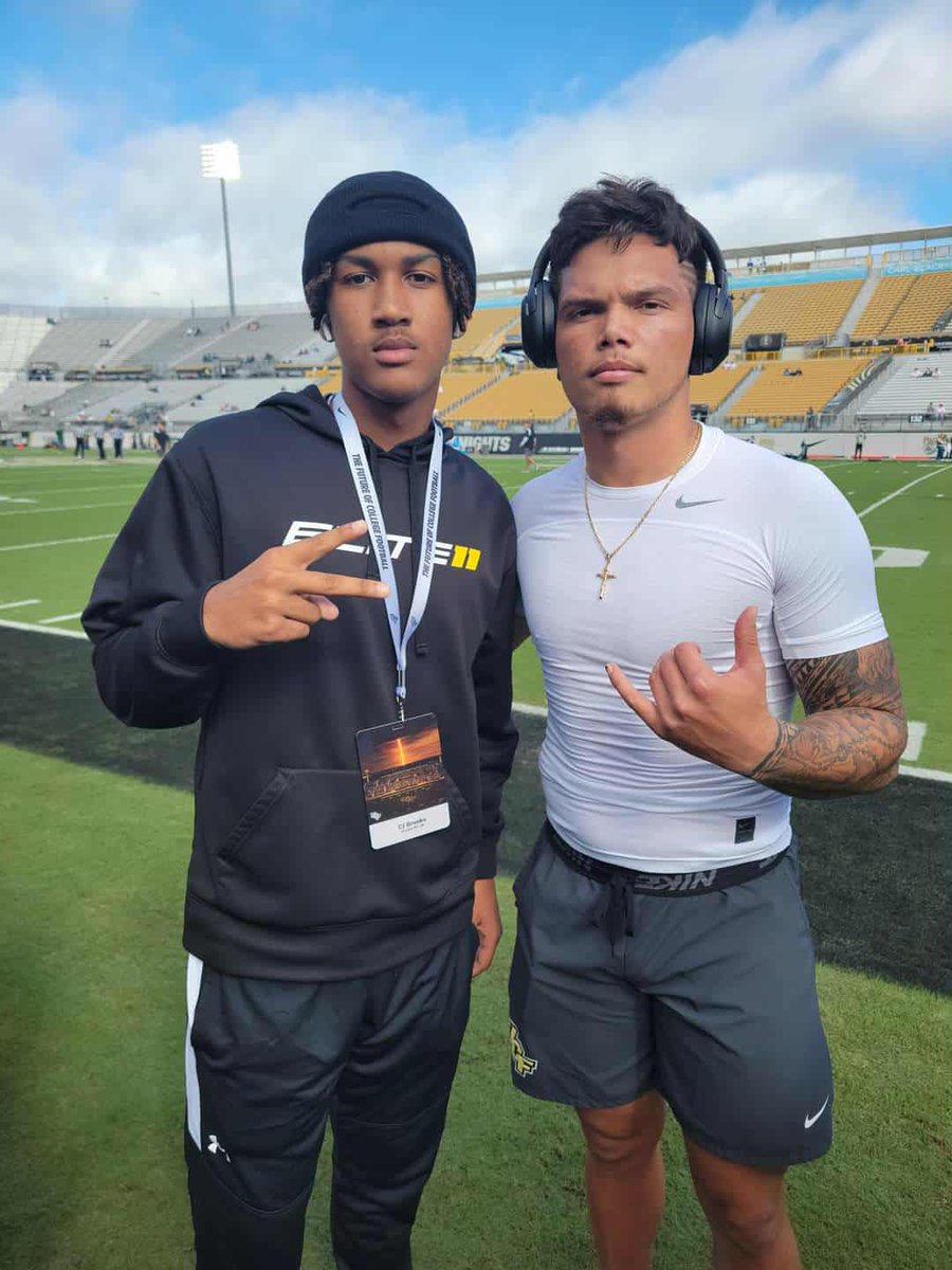 Watching <a href="/_dillongabriel_/">Dillon Gabriel</a> doing what he does in London, reminds me of when he and <a href="/CjBrooksQB3/">CJ Brooks</a> met before a game at UCF. <a href="/GracelandFB/">Graceland Football</a> <a href="/GUjackets/">Graceland Athletics</a>