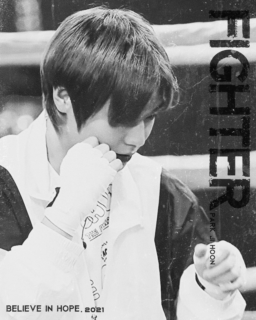 복싱유망주 떠오르는 신예로 급부상햇다가 어떠한 일로(질투와시기를 가진 음모)퇴출되고 복수를 다짐해서 다시 재기하는 열혈성장스포츠물 ㄴㅁㄴㅁ잘어울리세여