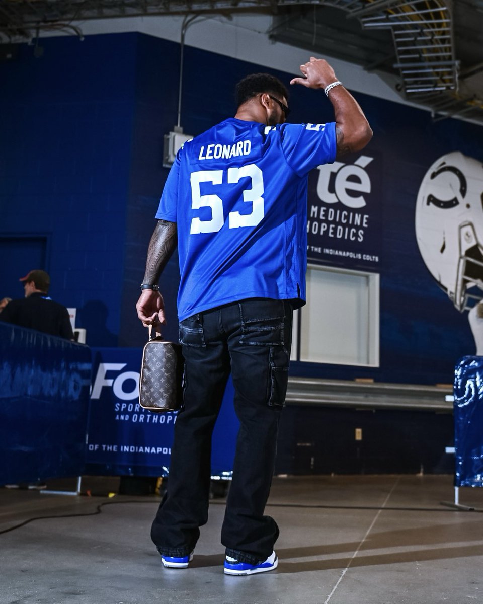 Colts's tweet image. special day for 53🤝