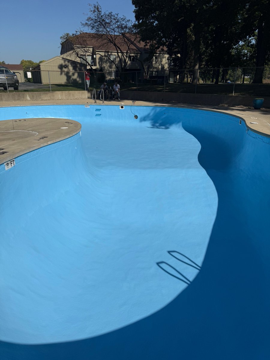 ConleyBrosPaint's tweet image. 💦 Freshly painted pools = beauty + protection! Conley Brothers Painting delivers smooth, long-lasting finishes Michiana trusts. Free quotes 📲 574-440-5970 conleybrotherspainting.com #PoolRefresh #MichianaPainters #PaintingExcellence