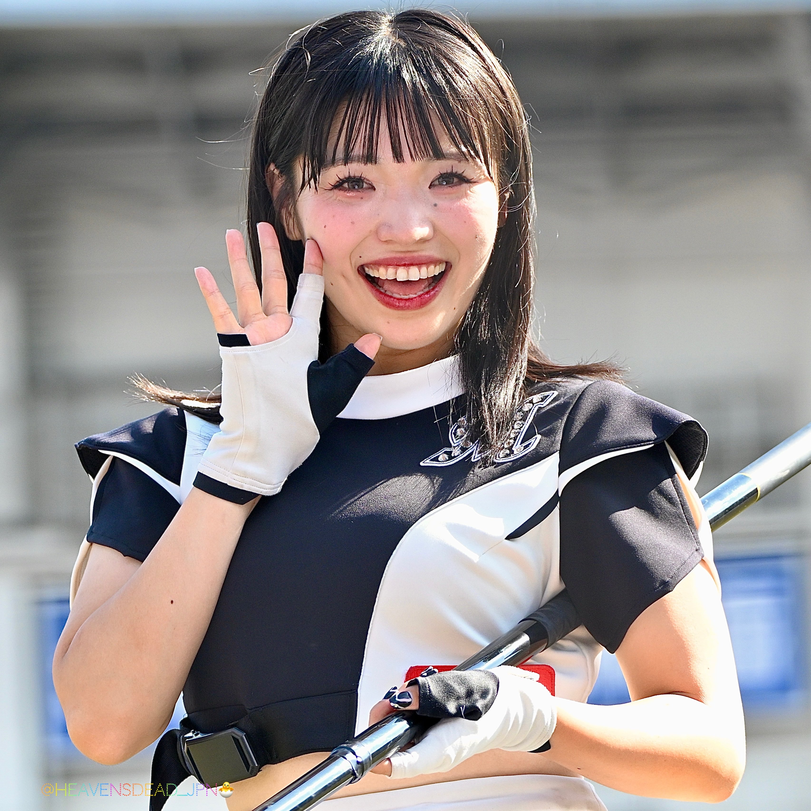 rena - Search / X