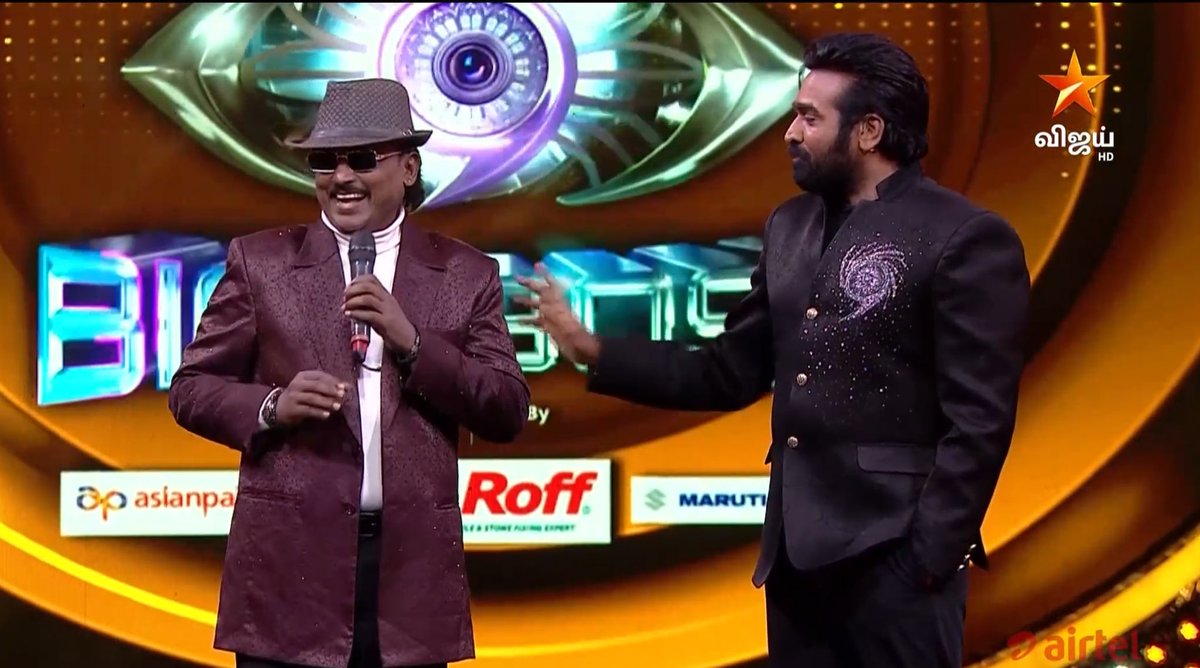 itisprashanth's tweet image. Both right leaning , but are looked like jokers in society . 

Now this is @vijaytelevision s game
Play .  No intelligent right leaning person will be a contestant . 

They will be shown as clowns (they already are ) and will be portrayed as if all right leaning people are idiots…