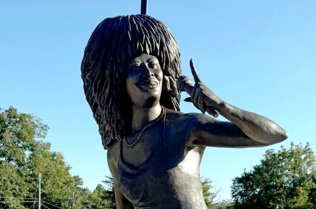 Today's riddle; Who is this supposed to be?