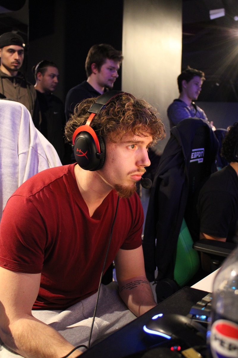 🚨 Nouveau roster français prêt à dominer le circuit Challengers 🚨

L'équipe composée de <a href="/Lyynnz7/">Lynz</a> - <a href="/CobraaMVP/">Cobra</a> - <a href="/Breszy/">Breszy</a> - <a href="/Melko_/">〽️</a> est à la recherche d'une structure pour la saison Black Ops 7 🇫🇷

📩 Pour toute question : DM <a href="/the_garbi/">MrMoustache</a>