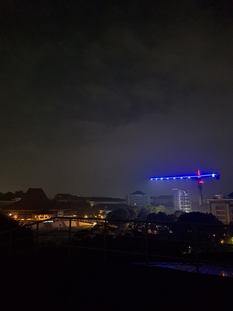 ceoconan's tweet image. pov gsp dari gedung butut