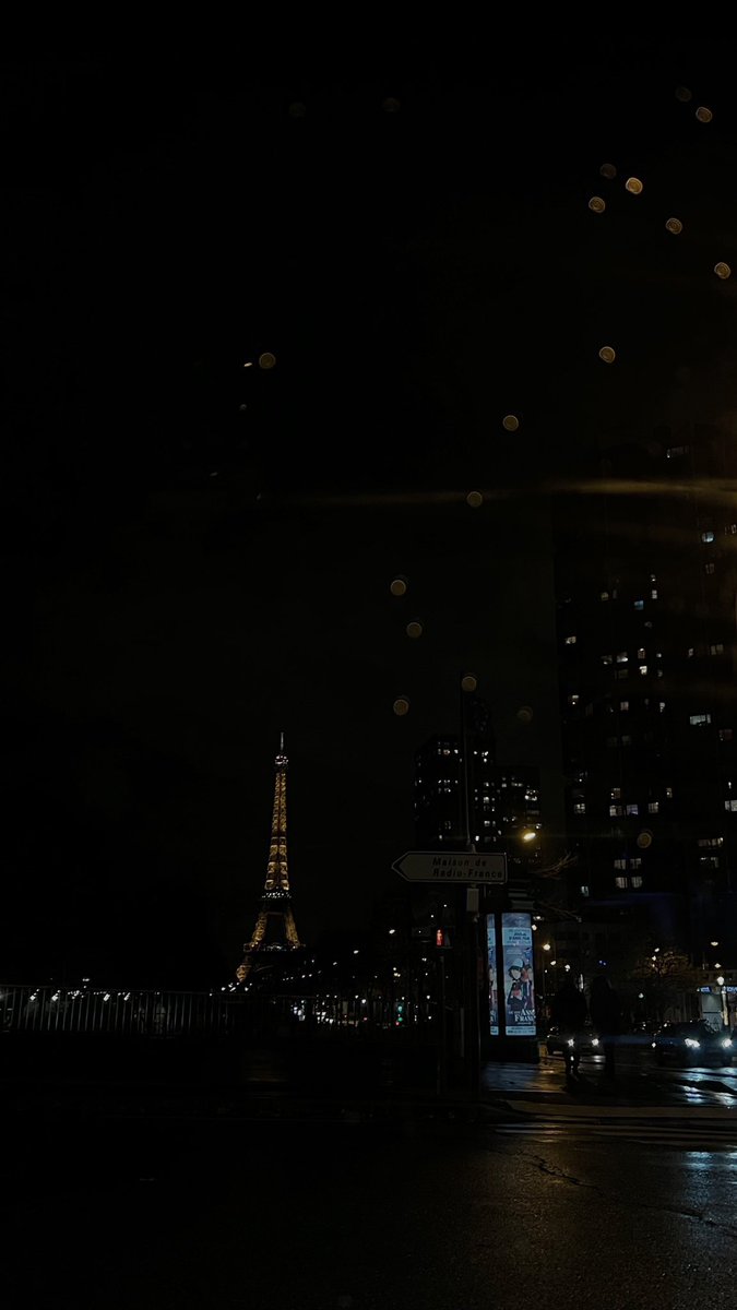 llncai's tweet image. I want to go to Paris with u