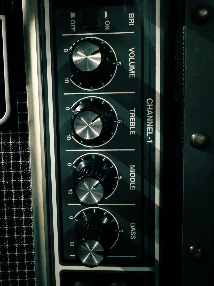 TheLOVERS_info's tweet image. THX  10/5 radio club GIG！
JBX
VENOM
DEBRI
PANDORA
ERASE YOU
IRON
AZTEC
en. diablo

NXT→11/8 radio club
NXT NXT → 11/24 NGY DAYTRIP