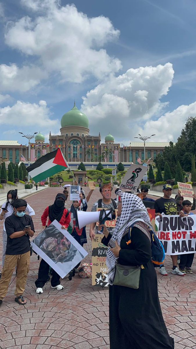 Rawhaki's tweet photo. · We condemn U.S. Complicity:  As we all know, the U.S. government is directly funding and enabling this genocide. We will not blindly obey a world order that allows such crimes to continue. https://t.co/ehLlUCUJ1U