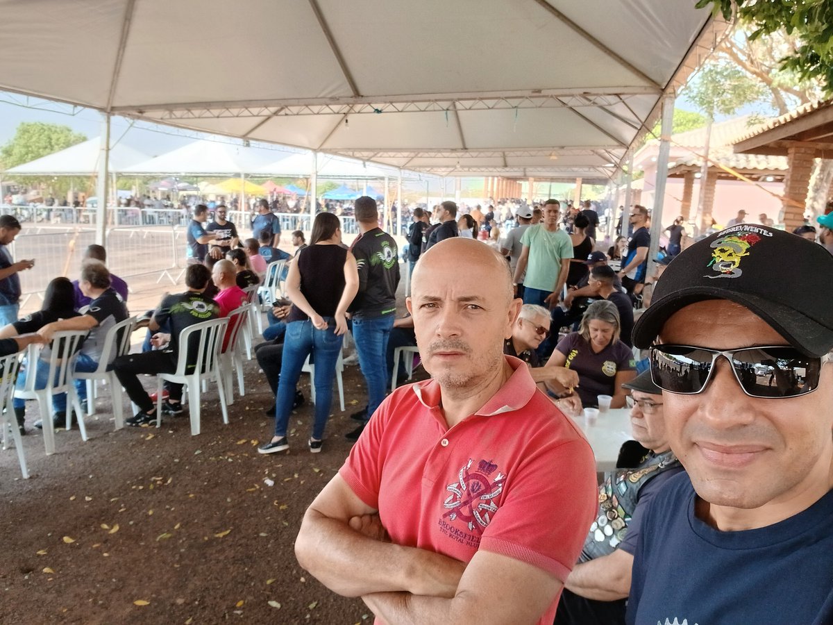 paulinhoadidas's tweet image. 3° Moto Café de Sandovalina. #PontalDoParanapanema #Sandovalina65anos #Polarized @ChilliBeans #EncontroDeMotociclistas #Lazer #SobreviventesMC