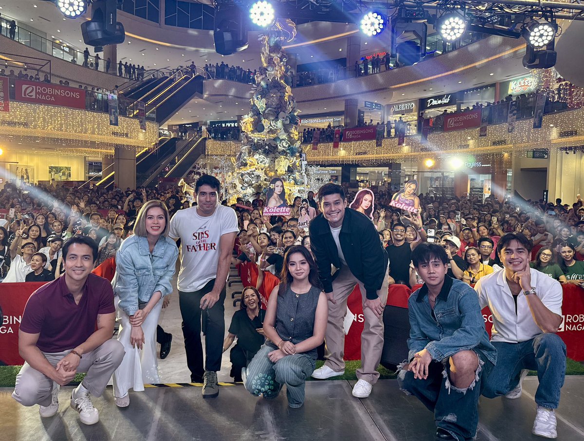 JRBcreativeprod's tweet image. Salamatonon saindong gabos sa Robinsons Naga sa mainit na suporta sa cast ng Sins Of The Father! 🫶🏻✨

#SinsOfTheFather
#KapamilyaKaravan #ABSCBN
#JRBCreativeProduction