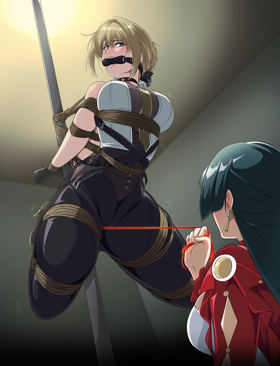 Astra decided to test the flexibility of her personal bodyguard Evelyn and she would not refused. Unfortunately she was not ready for this type of Chain Attack.
More at P@tre0n, F@nb0x and Subscr1b5t@r