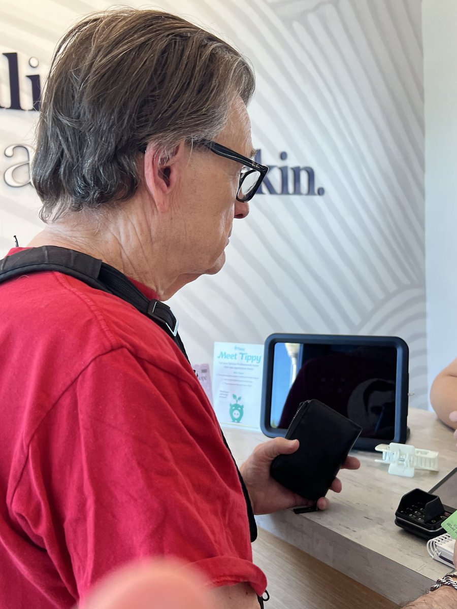 diana brest tweet media