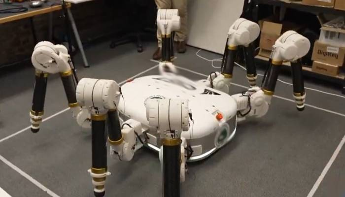 PublicNews_Com's tweet photo. مکڑی نما روبوٹ تیار، کیا کام سرانجام دے گا؟
https://t.co/RqoLiBfMKQ
#REBOOT #technology_development #science #PublicNews https://t.co/IIiE3ysHx5