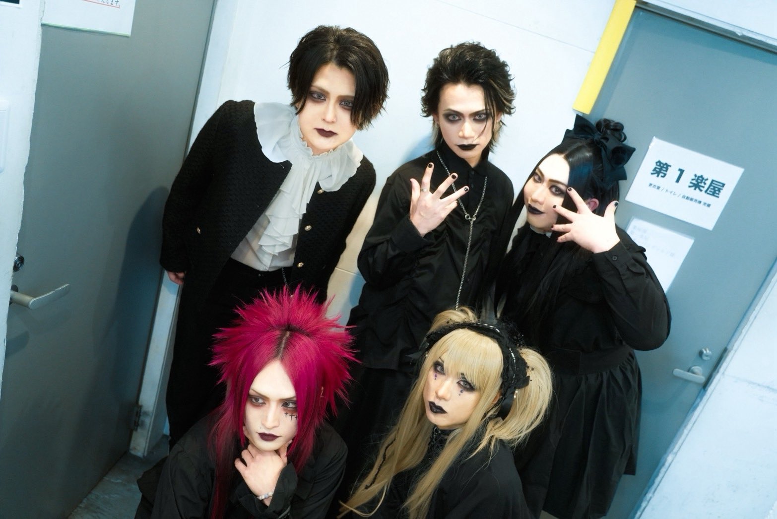 色々な十字架 tink CHAQLA. ANNIE A × 色々な十字架 tink 】12月1日＜KHIMAIRA-SCUM