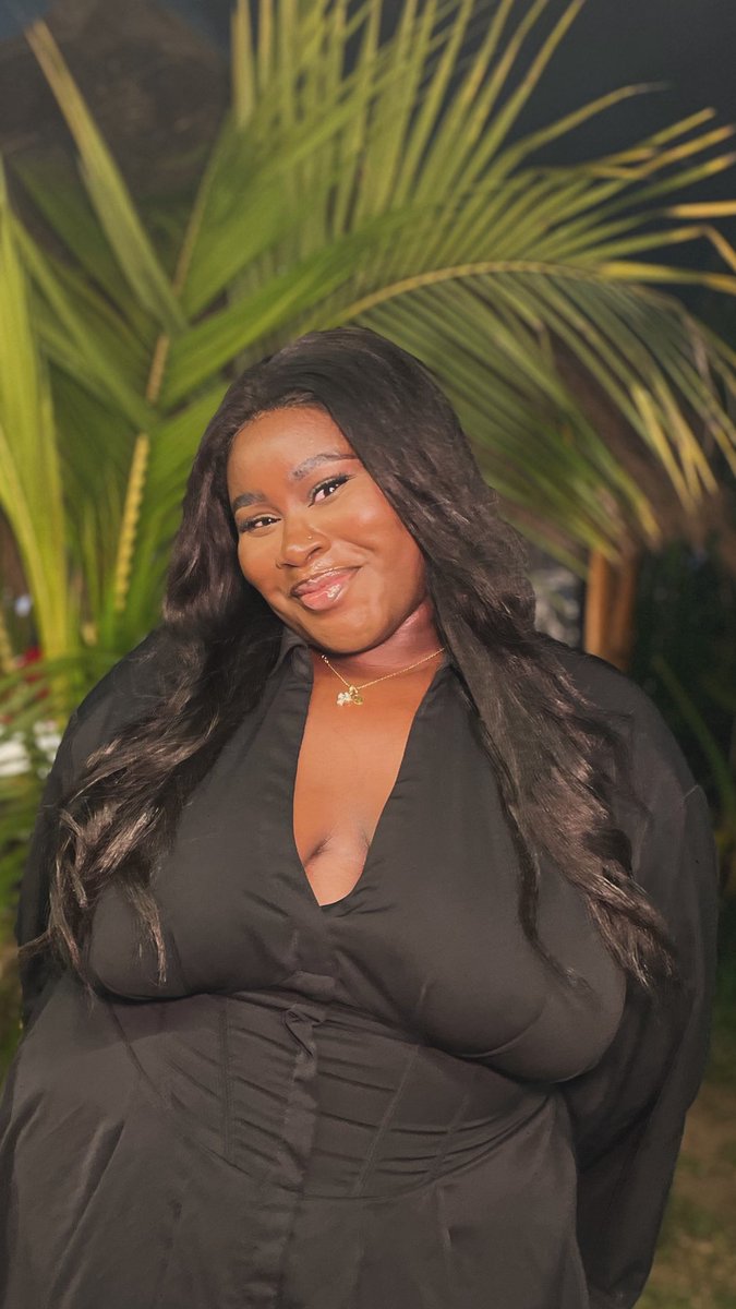 Emmanuelle tweet media