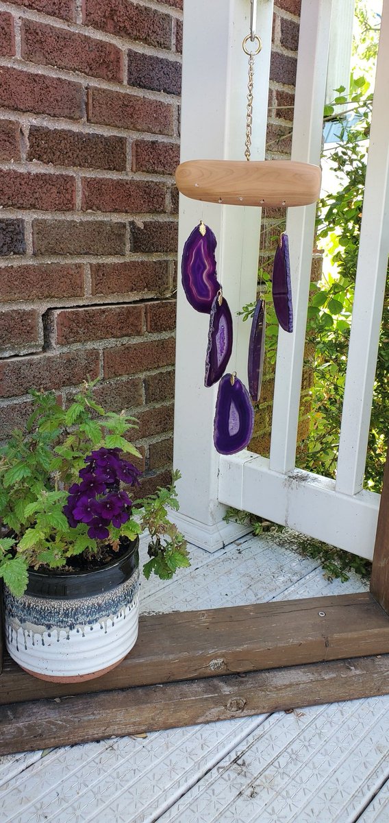 MeganPlotts's tweet photo. @MeganPlotts my special work friends got this beautiful Agate wind chime for me. It is so much appreciated and made me smile https://t.co/i0Xpmwlh98