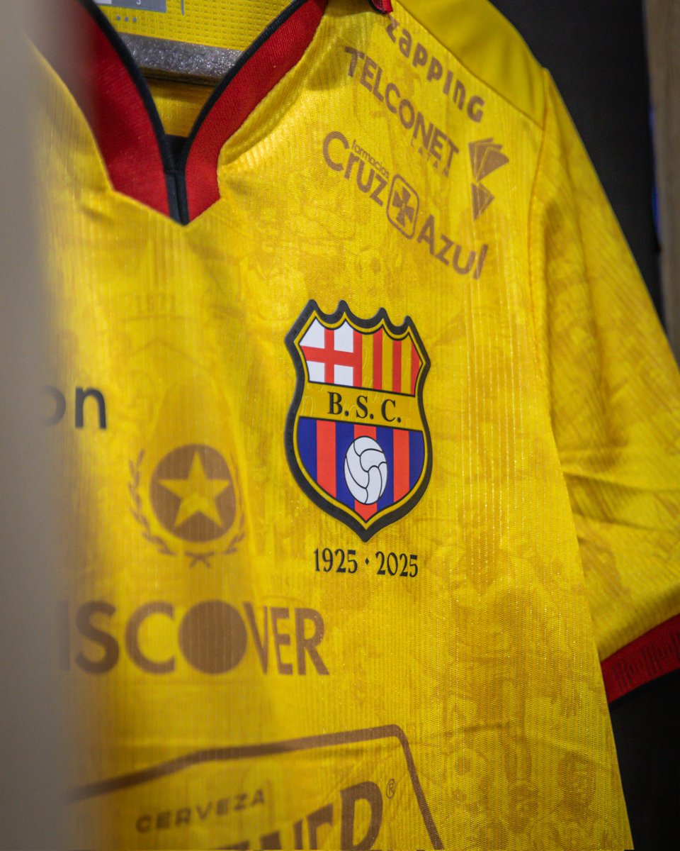 BarcelonaSC's tweet image. ¡Nuestros colores, a defenderlos con orgullo! 🛡

Toda la indumentaria oficial adquiérela en Marathon Sports 💛

#BarcelonaSomosTodos