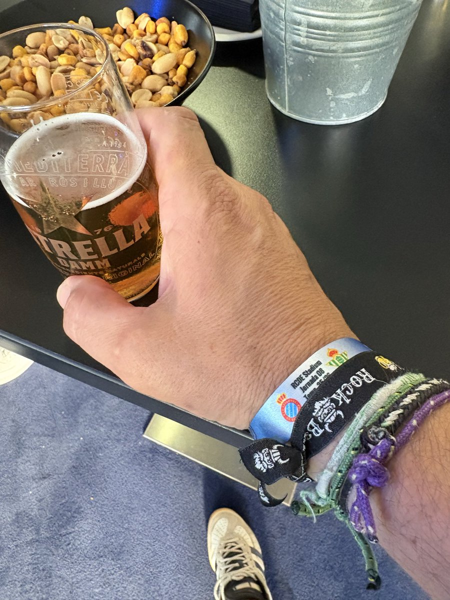 <a href="/VentoNacho/">NachoVento</a> Que pena que no hayas podido venir.