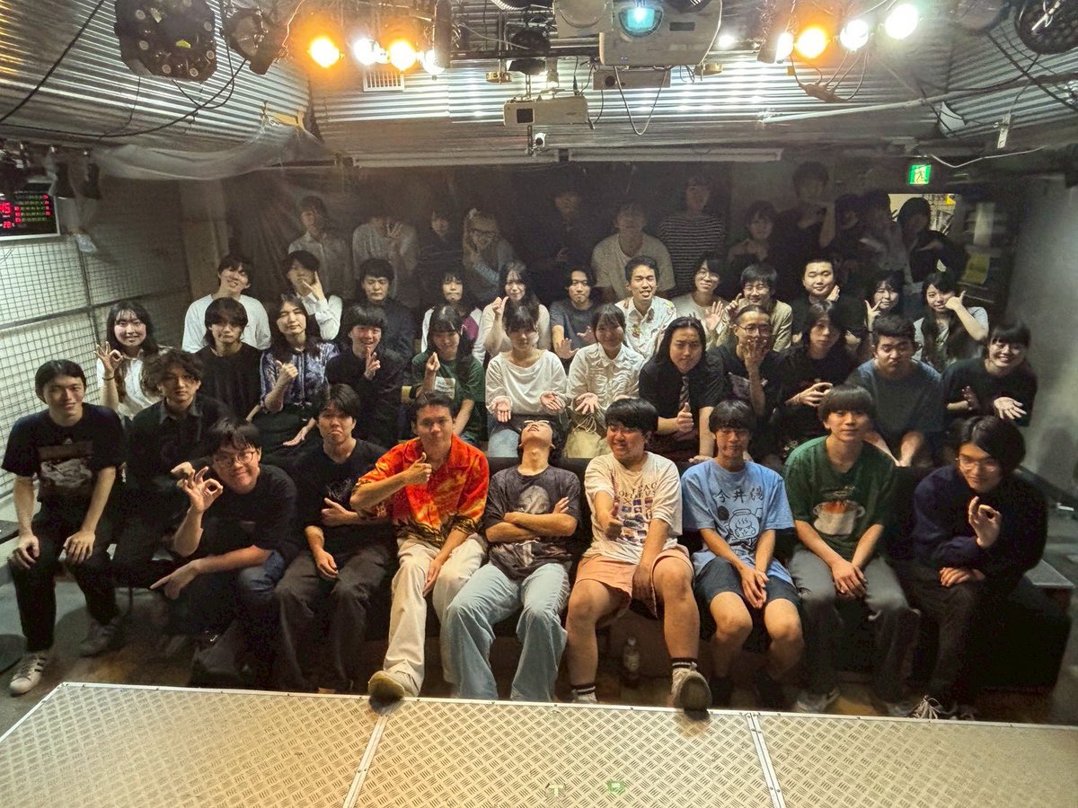 osarusanpan's tweet image. ゆるふわ冬至軍VSスープ軍ありがとうございました！！！😤
エンディングでみんながぬるっと出たり入ったりする中、最後しょうじさんのぬるっと土下座で終わったの面白すぎました！
東京の方、ちゃんと罰を守ってるか見張っててください！！👀