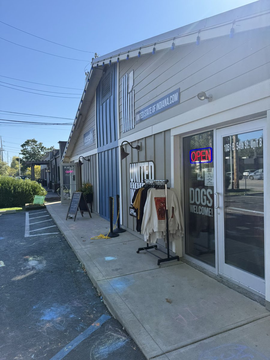JATompkins's tweet photo. microretail along walking/biking paths is such an easy way to make better places >>> https://t.co/eFiQJBIc9s