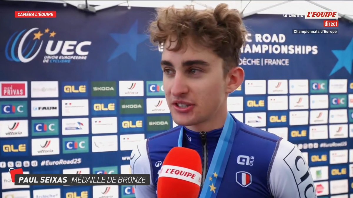 LeGruppetto's tweet image. Seixas : "Voeckler m'a bien managé, il m'a dit de ne pas passer de relais au début parce que l'équipe roulait derrière, c'était impeccable pour moi. Je me suis fait un peu embrouiller par les autres mais ça valait le coup avec l'énergie sauvée pour la fin." #EuroRoad25