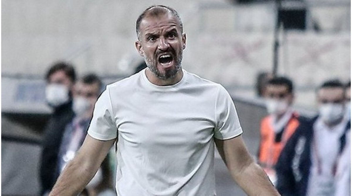 Boşver hocam boluyu sen gel çok sevdiğin Bursasporuna