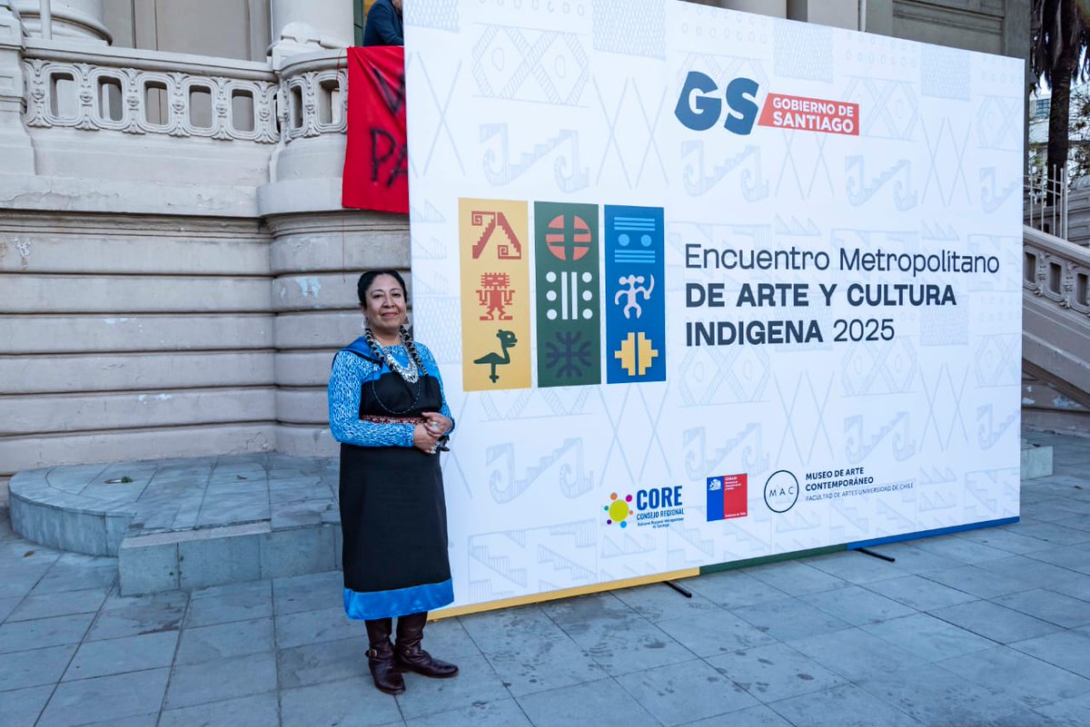 AkuchaPlateria's tweet photo. Fewla,ahora Conversatorio Arte Contemporáneo Indigena. EMACI Encuentro Metropolitano Arte y Cultura Indigena en el @MAC Parque Forestal, Stgo warria mew @Gob_Santiago
@CONADI_Gob #Akucha #CelestePainepan https://t.co/d7OGIfdZgS