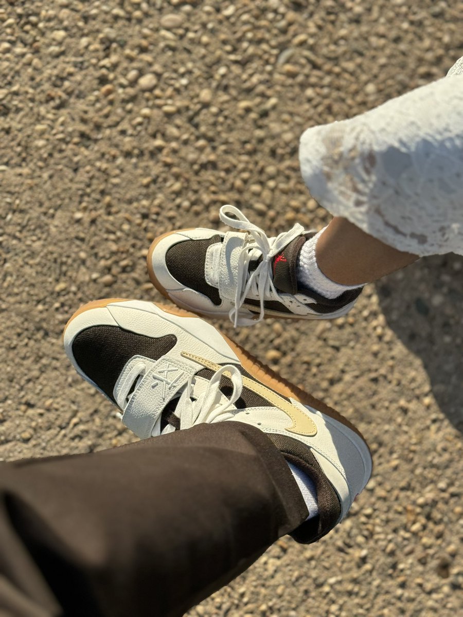 _Brotha_d's tweet photo. @snkr_twitr #STKids https://t.co/aIipH44hby