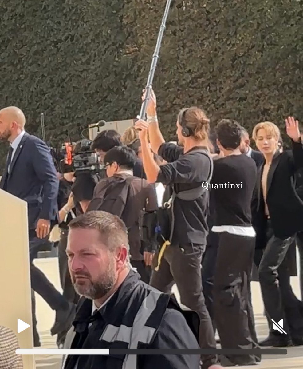 Quantinxi's tweet image. october wish .