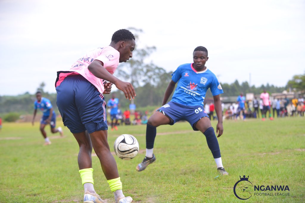 beracare's tweet image. #Beracare
Our MD @AziiziKawesa and @Mrcooperatives joined all other obs of @Nganwa_HS for a community work in Kabwohe, Sheema District 

Later it was show down of @NganwaFL grand finale at their alma mater pitch 

#BackToTheNest || #OliSafe? #CityKuCity