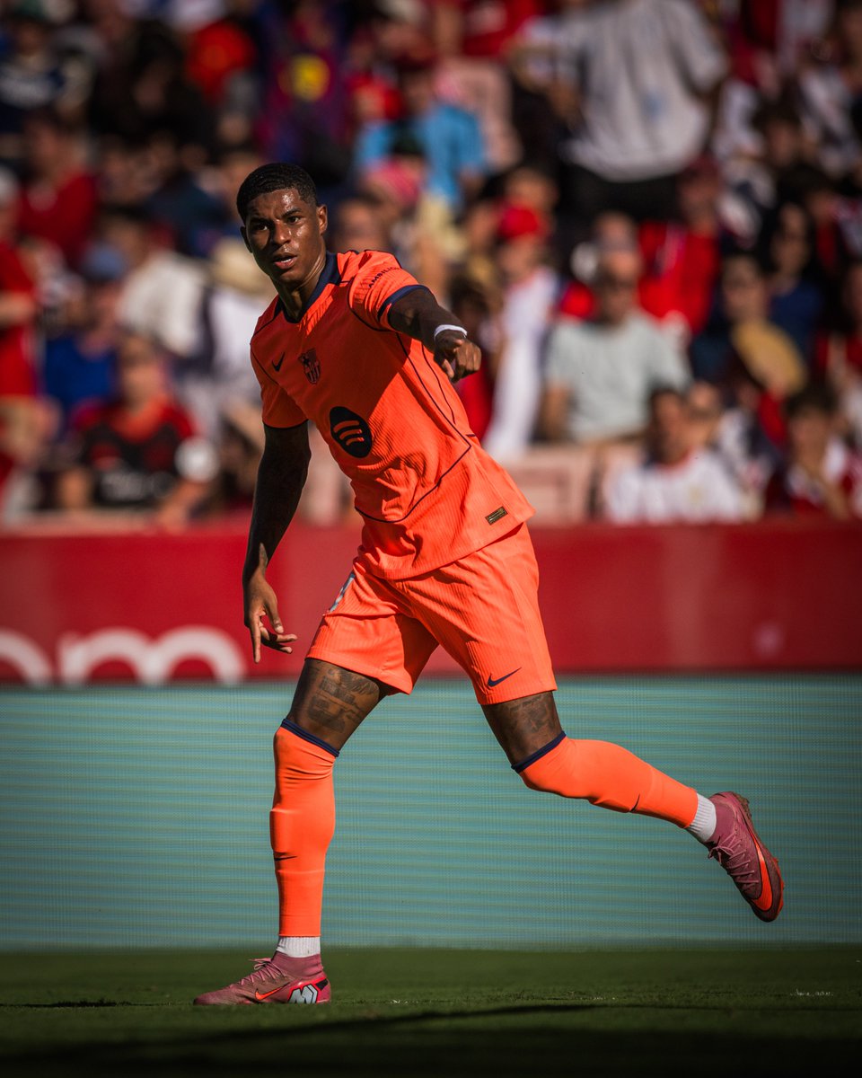 🤩 @MarcusRashford já sabe o que é marcar na #LaLiga. 👏 #SevillaBarça