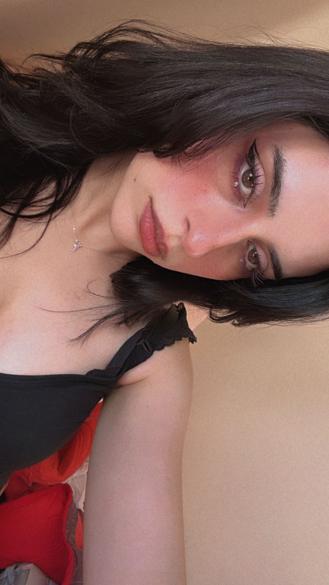 🌟💜 Seja muito bem-vinda à família DarkLine, pimired 💜🌟

É com muita alegria que anunciamos nossa nova parceira streamer, diretamente do Chile, a incrível pimired 🇨🇱✨

twitch.tv/pimired