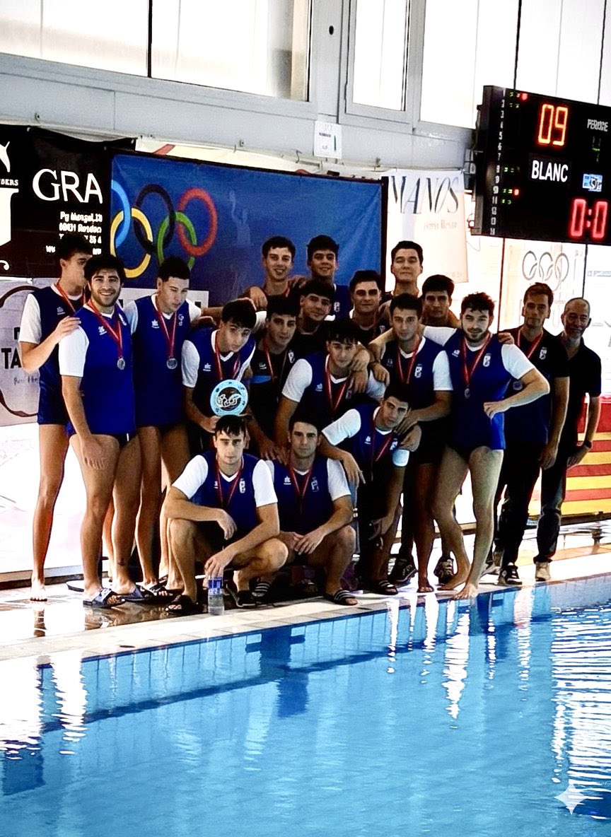 Secció de Waterpolo de la UE Horta tweet media