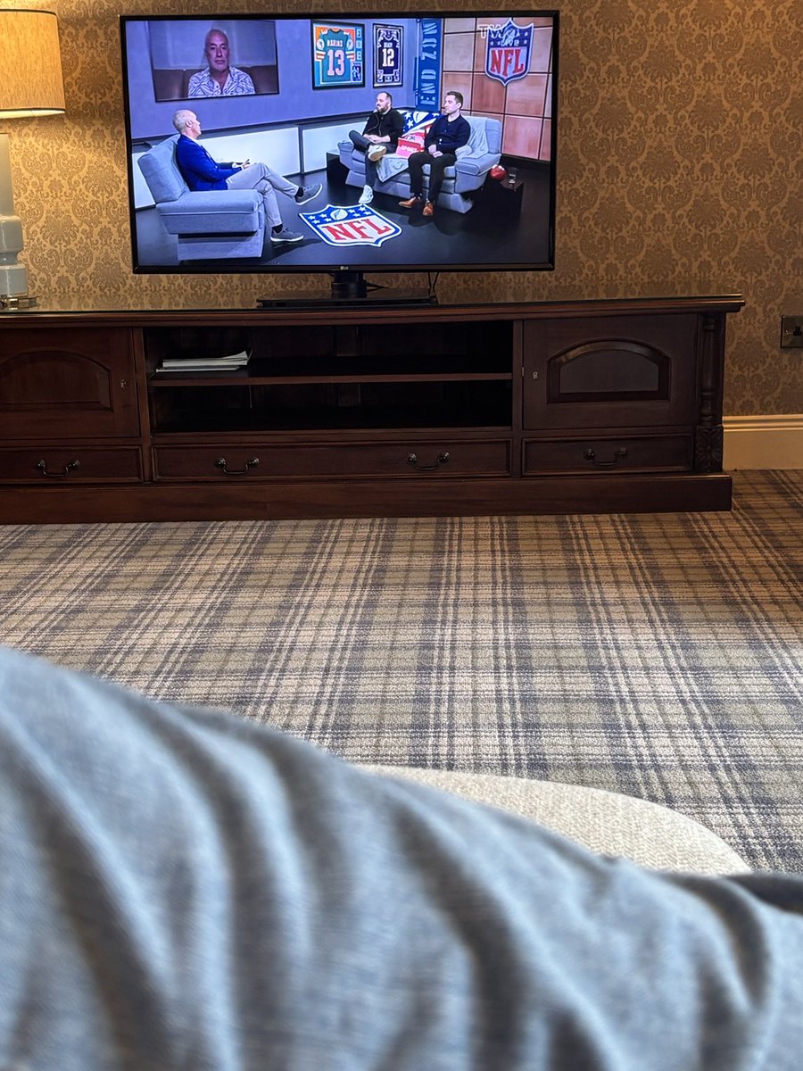 Jeff Garcia doing analysis is something I wasn’t expecting to see.