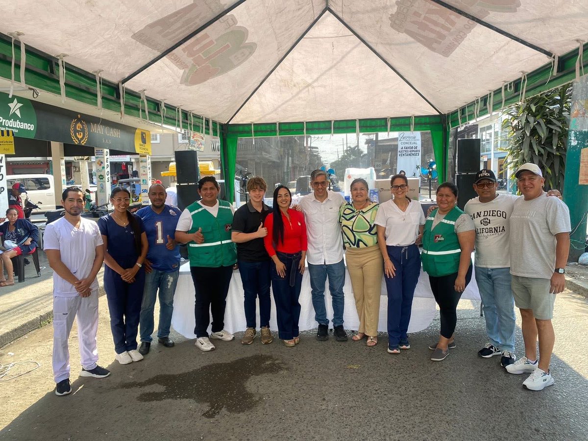 DrCamiloSalinas's tweet image. 💙👨‍⚕️👩‍⚕️Gran Jornada de Nefroprevención en #Ventanas 🌽. Hoy reafirmamos nuestro compromiso con la salud renal y con el bienestar de la comunidad. 

En una jornada conjunta entre Fundación Camilo Salinas, Fundación Lukita Corazón y Kléber Fuentes, logramos brindar atención médica y