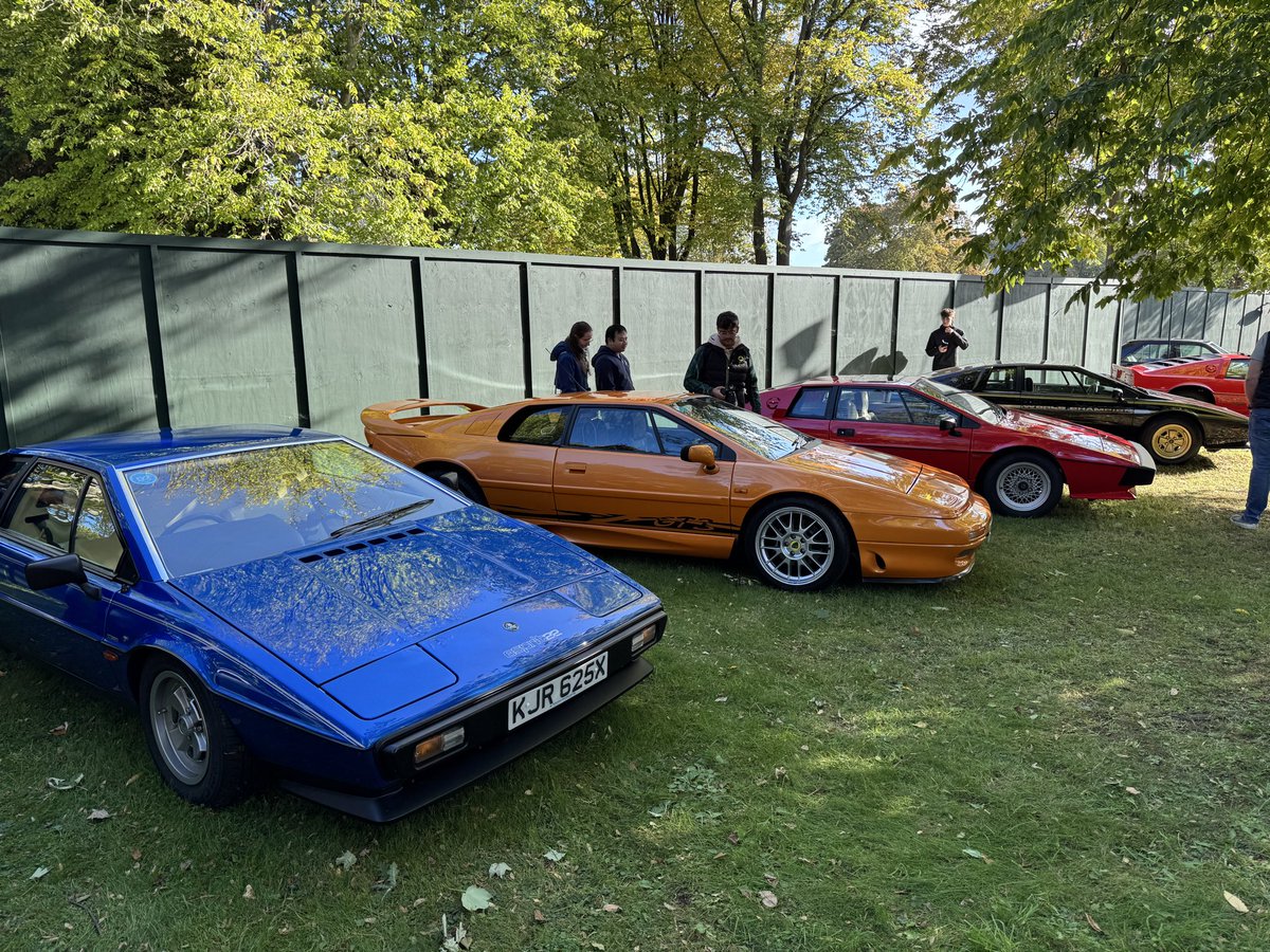 There were some very nice wedges at Bicester Scramble today. Half a century since it was originally unveiled and they still look good today