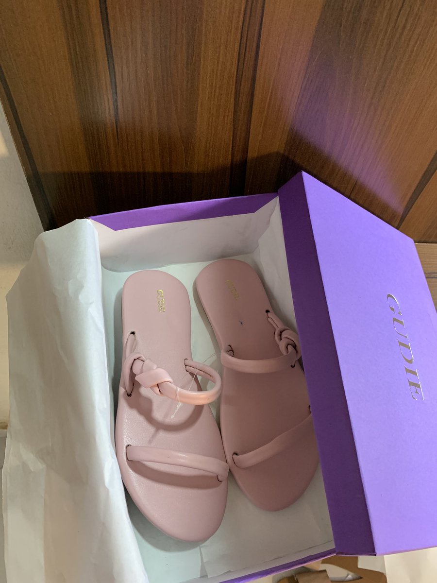 Looking for affordable gifts? 

I have them.
Order: gudie.bumpa.shop today.