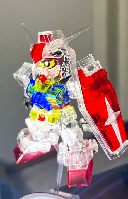 ひさしが透けてる、これが良い… 